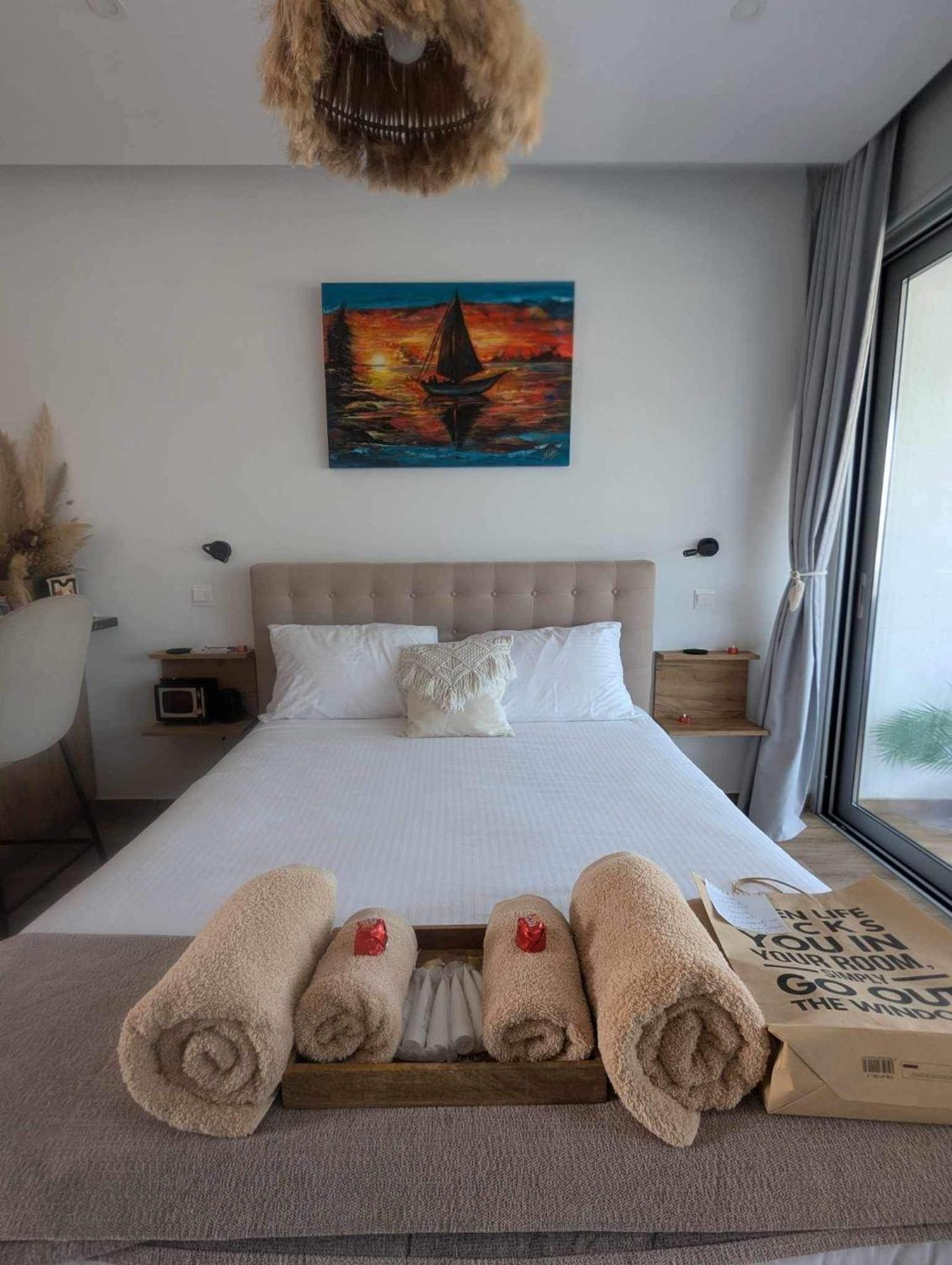 Appartamento Bohemian Rhapsody Paphos Esterno foto
